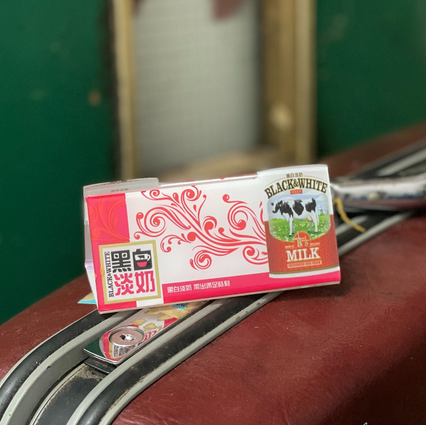 茶餐廳黑白淡奶餐牌座