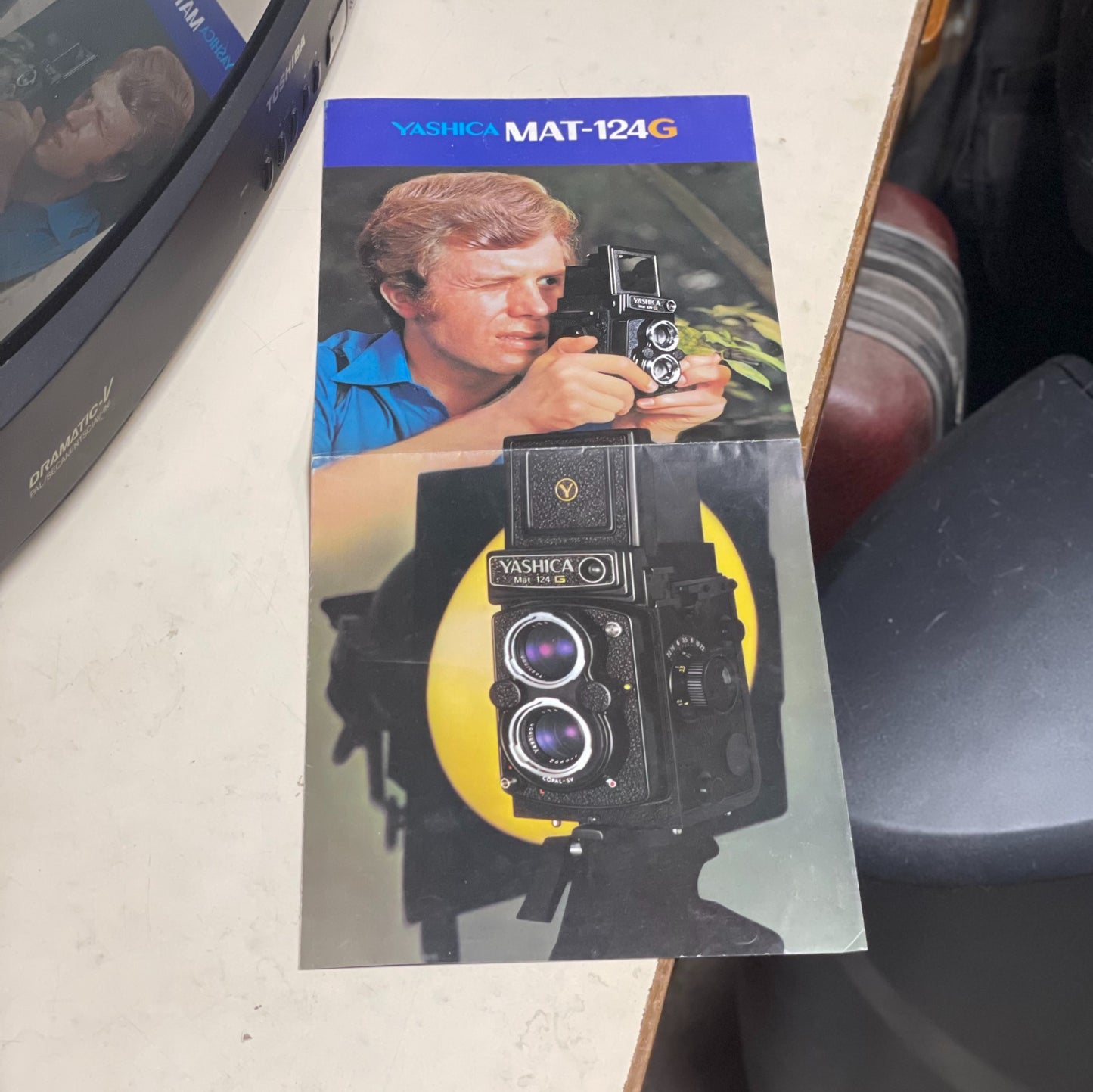 YASHICA MAT-124G Catalog