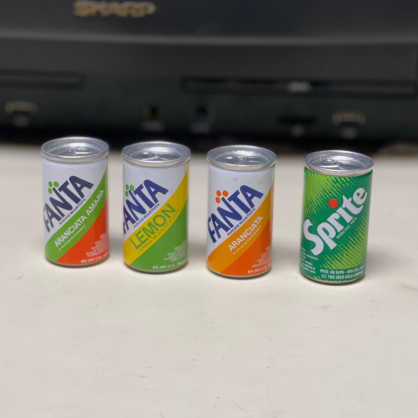 90年代迷你汽水玩具4個
