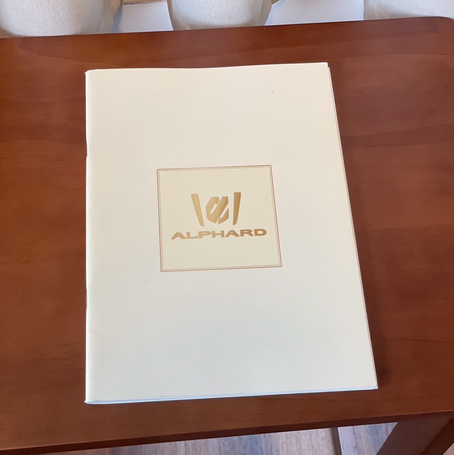 Toyota Alphard 日本版Catalog