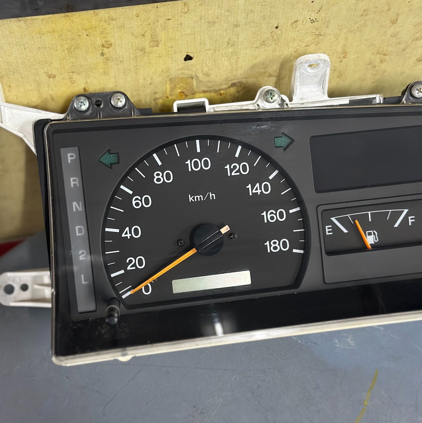 Toyota Crown Comfort 初代錶板