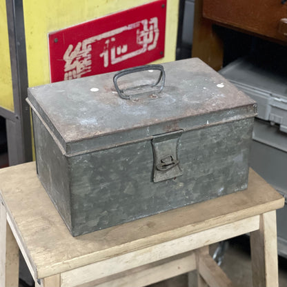 手雕麻雀一副